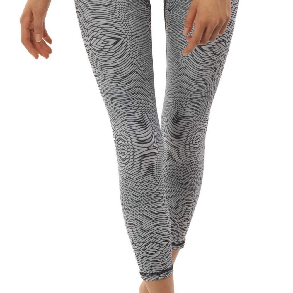 Yoga Democracy snake print leggings - Picture 3 of 6
